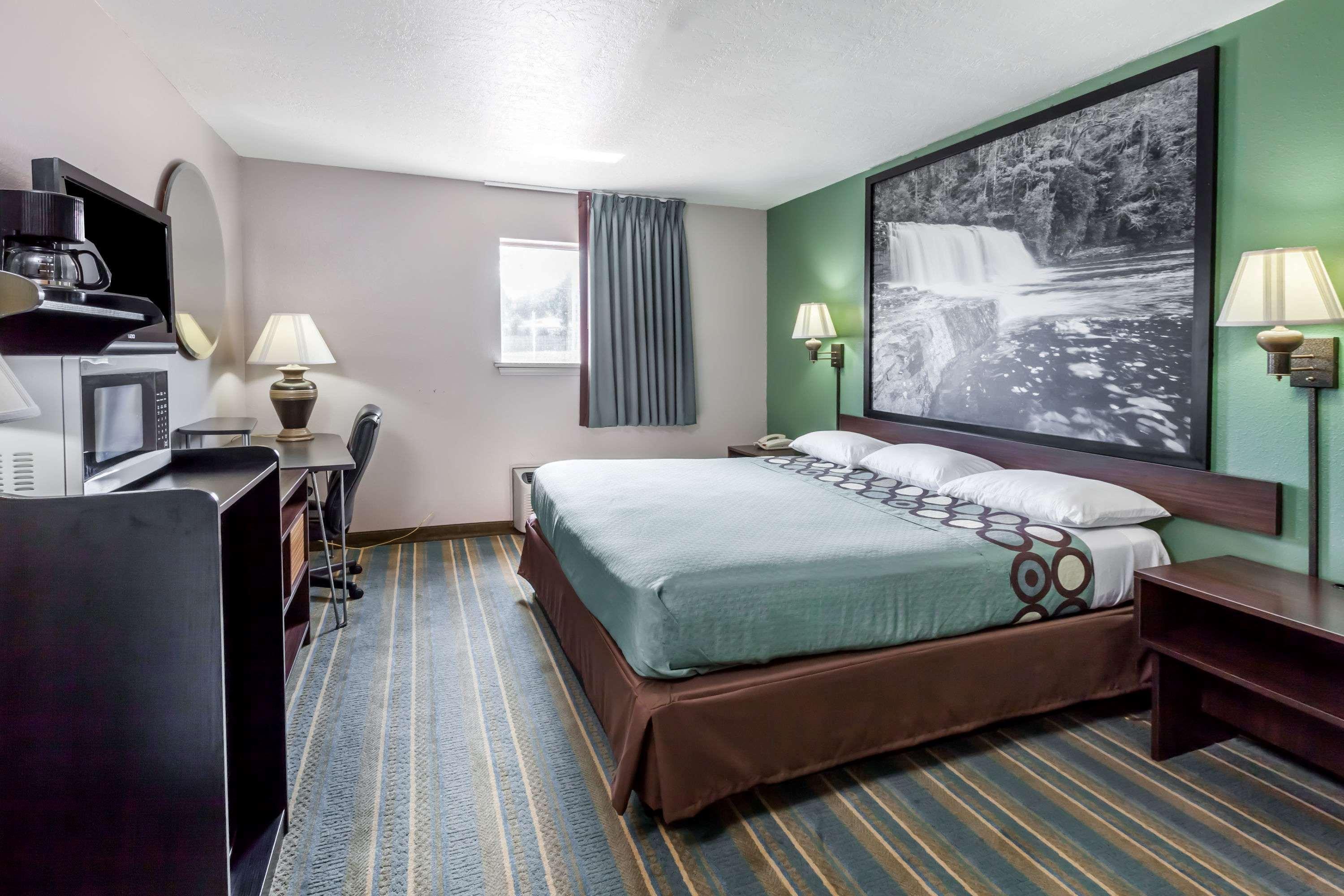 Super 8 By Wyndham Chickasha Hotel Buitenkant foto